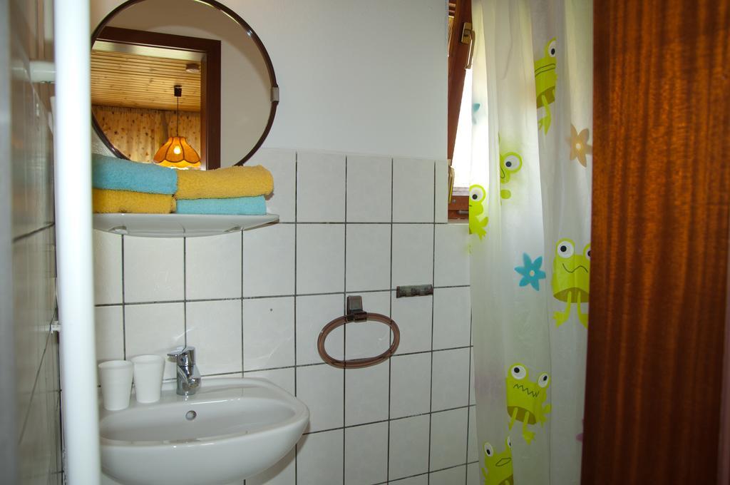 Ferien Unterm Reetdach In Goehren Goehren (Ruegen) Exterior foto